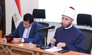 وزيرا الأوقاف والشباب يبحثان سبل تنفيذ مقترحات أعضاء "اتحاد بشبابها" 
