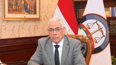 النائب العام يوافق على رفع اسم علاء عبد الفتاح من قوائم الممنوعين من السفر 