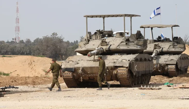 أكسيوس: نتنياهو مجرم الحرب يدفع باتجاه توسيع العمل العسكري في غزة 