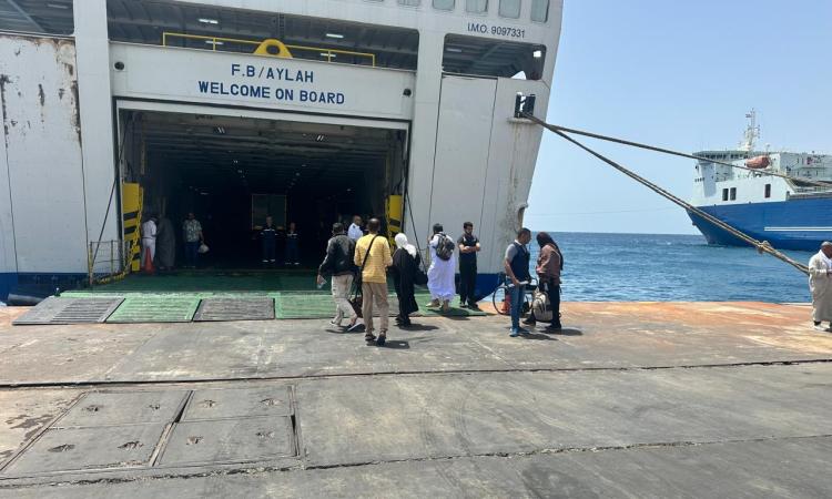 مغادرة الفوج الثاني من حجاج بيت الله الحرام من ميناء نويبع البحري 