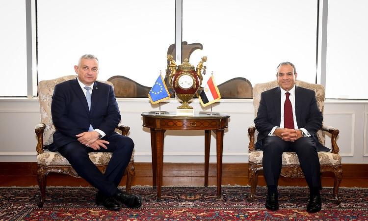 عبد العاطي: نتطلع لسرعة "صرف" الشريحة الثانية من الحزمة المالية الأوروبية 