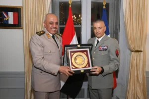 المتحدث العسكرى :رئيس أركان حرب القوات المسلحة يعود إلى أرض الوطن بعد إنتهاء زيارته الرسمية لدولة فرنسا 