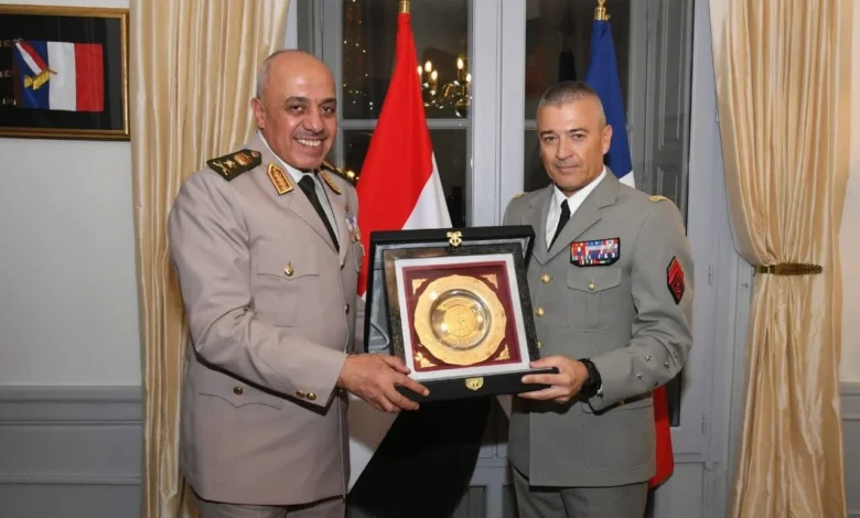 المتحدث العسكرى :رئيس أركان حرب القوات المسلحة يعود إلى أرض الوطن بعد إنتهاء زيارته الرسمية لدولة فرنسا 
