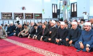 وزير الأوقاف ومحافظ الشرقية يشهدان صلاة الجمعة بمسجد الشيخ عبد الحليم 