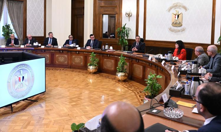 مدبولي يجتمع مع أعضاء اللجنة الاستشارية للتنمية العمرانية وتصدير العقار 