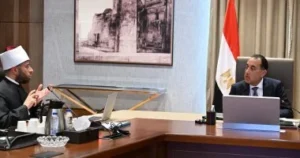 رئيس الوزراء يُوجه بحصر جميع أملاك هيئة الأوقاف لطرحها على القطاع الخاص 