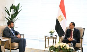 رئيس الوزراء يلتقي وزير خارجية بلغاريا 