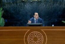 الحكومة تعلن إيقاف العمل بقرار غلق المحال 11 مساء والعودة للمواعيد الطبيعية 