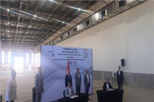 مدبولي يشهد توقيع اتفاقية توطين وتوريد 21 وحدة قطار لمشروع مترو الإسكندرية 