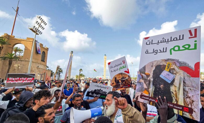 الدبيبة يواجه الاحتجاجات الشعبية بالترهيب وفرض الولاء القسري