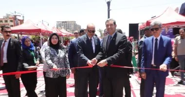 وزير العمل ومحافظ دمياط يفتتحان ملتقى توظيف لتوفير 1100 فرصة عمل للشباب 