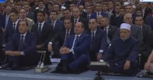 الرئيس السيسي يؤدي صلاة عيد الأضحى بمسجد مصر بالعاصمة الإدارية الجديدة 