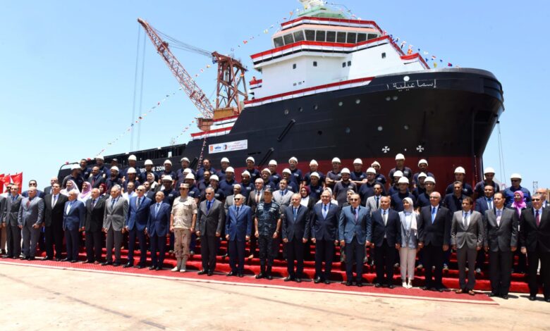 شركة ترسانة الأسكندرية تدشن القاطرة الأولى " إسماعيلية 1 " طرازN 113 ) ) لصالح هيئة قناة السويس 