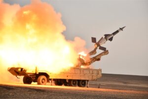 قائد الدفاع الجوي بشأن التهديدات مقاتلى قوات الدفاع الجوى يعملون على مدار الساعة لحماية المجال الجوى المصرى .. "سماء مصر درع لا يخترق"