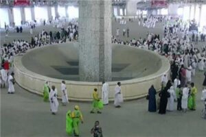 حجاج بعثة القرعة يواصلون رمي الجمرات في ثاني أيام التشريق 