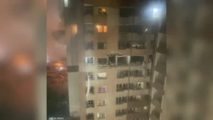 سلاح الجو الإسرائيلي يشن هجوما استباقيا  من خمس موجات لتفكيك البرنامج النووى الايرانى بمشاركة واشنطن بالاستطلاع والمعلومات والمعدات لتضليل طهران والعالم 