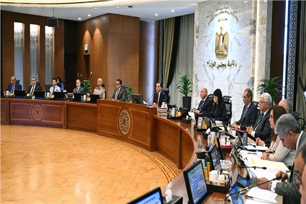 الاستثمار يطلق حوارًا مجتمعيًا لتطوير المناطق الحرة وتعزيز مساهمتها في الاقتصاد الوطني