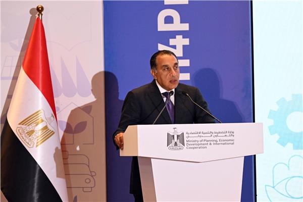 رئيس الوزراء: القطاع الخاص أصبح العمود الفقري الاقتصاد المصري 