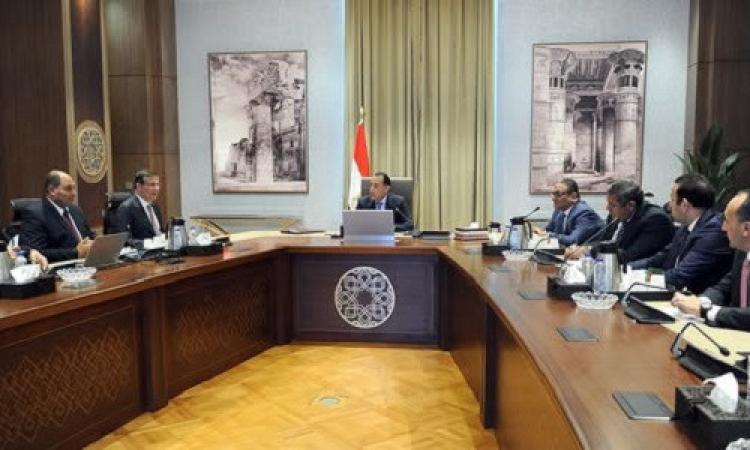 "مدبولي" يتابع إجراءات زيادة حجم المعروض من اللحوم في الأسواق 