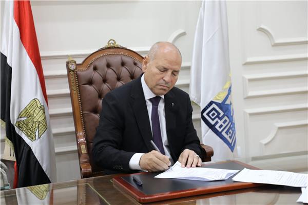 محافظ القاهرة: إزالة 110 أكشاك غير مرخصة لإعادة الانضباط للشوارع