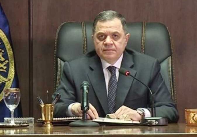 مصدر أمني: رفع درجة الاستعداد بقطاعات وزارة الداخلية لمواجهة موجة الطقس السيئ 