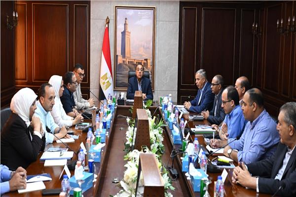 لانقاذ ارواح اهل الاسكندرية بالعقارات الايلة للسقوط ..مدبولي.. 60 ألف وحدة سكنية بديلة لسكان العمارات الآيلة للسقوط بالإسكندرية