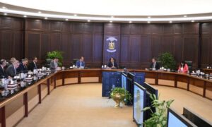 مدبولي يتابع تنفيذ إنشاء مركز عالمي لتخزين وتوريد وتجارة الحبوب والغلال 