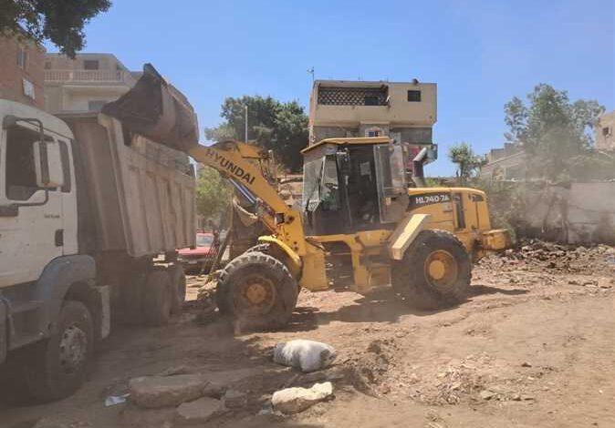 إزالة واسترداد 9 حالات تعدي على الأراضي الزراعية وأملاك الدولة في الشرقية