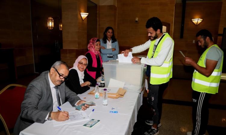 إغلاق باب التصويت في عدد من الدول في اليوم الأول لانتخابات مجلس الشيوخ 