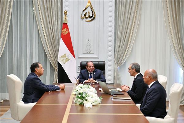 الرئيس السيسي يؤكد دعم الدولة الكامل لقطاع الاتصالات وتكنولوجيا المعلومات