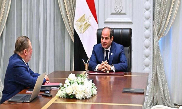 الرئيس السيسي ومحافظ المركزي يبحثان وضع الاقتصاد المصري في الوقت الحالي 