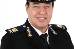 مدير أمن البحر الأحمر يعتمد حركة تنقلات ضباط الشرطة