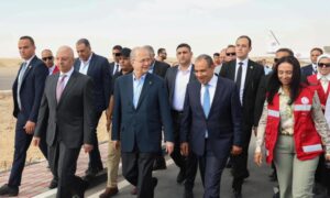 وزير الخارجية ورئيس وزراء فلسطين يتفقدان الجانب المصري من ميناء رفح البري 