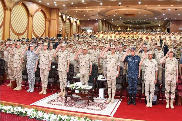 وزيرالدفاع: حماية أمننا القومي مهمة مقدسة تتطلب الإستعداد القتالي الدائم