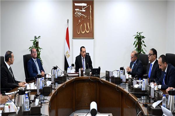 رئيس الوزراء: دعم كامل من الحكومة لتطوير سوق رأس المال 