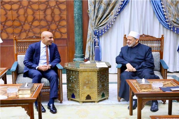 شيخ الأزهر يستقبل وزير التعليم ويؤكِّدان ضرورة استعادة مكانة المدرسة