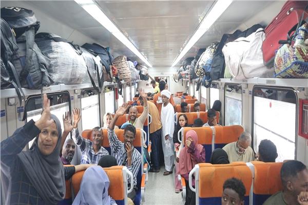 انطلاق القطار الثالث لتيسير العودة الطوعية للأشقاء السودانيين