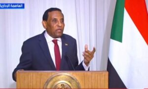 رئيس الوزراء السوداني: توافق واجماع مع مصر في كل القضايا الاقليمية والدولية 