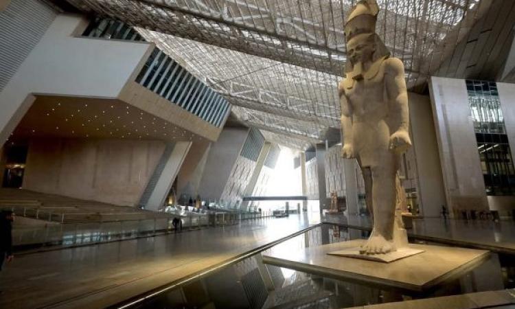الاهرامات تتحدث بلغة العصر مع افتتاح المتحف الكبير.. لقاء التاريخ بالتكنولوجيا 