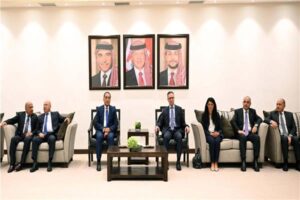 رئيس الوزراء يصل عمّان للمشاركة في أعمال اللجنة العليا المصرية الأردنية 