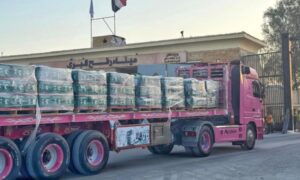 إدخال 63 شاحنة مساعدات إلى قطاع غزة عبر ميناء رفح البري 