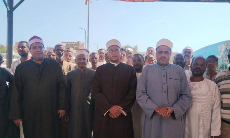 أئمة ومفتشو أوقاف البحر الأحمر يشاركون في انتخابات مجلس الشيوخ