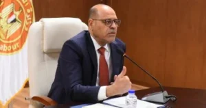 وزير العمل يعتمد صرف 2.9 مليون جنيه إعانات لعمالة غير منتظمة خلال شهر واحد 