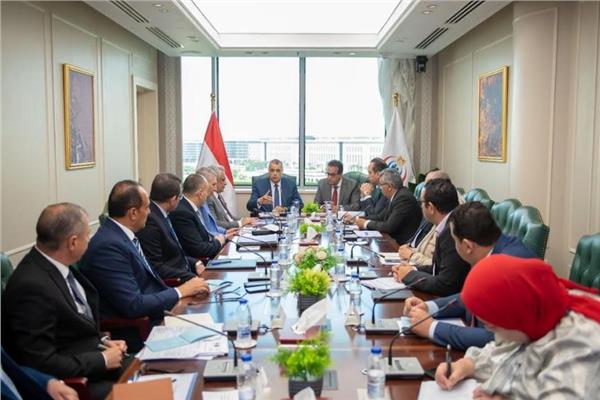 وزيراالصحة والإنتاج الحربي يبحثان تسريع تنفيذ المشروعات الصحية المشتركة 