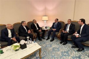 الرئيس السيسي ونظيره الإيراني يعربان عن رفضهما لمخطط تهجير الفلسطينيين