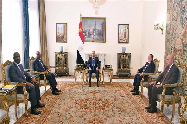 الرئيس السيسي يستقبل رئيس بنك التصدير الأفريقي وخليفته المرتقب 