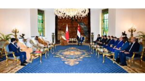 السيسي يستقبل ولي عهد مملكة البحرين لبحث تطورات الاوضاع بالمنطقة 