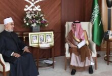 مفتي الجمهورية يعزي خادم الحرمين وولي عهده في وفاة مفتي السعودية