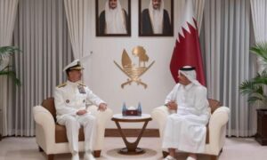 قطر والولايات المتحدة تبحثان تعزيز التعاون العسكري 
