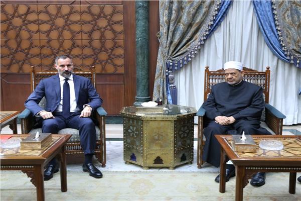 شيخ الأزهر يستقبل الأمير رحيم أغا خان لبحث التعاون المشترك